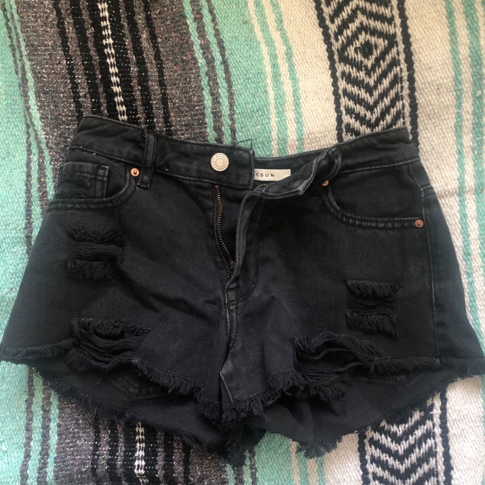 Black PacSun shorts